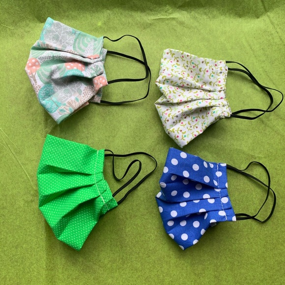 ❗️SOLD❗️Handmade adult face masks set of 4 - Picture 6 of 9